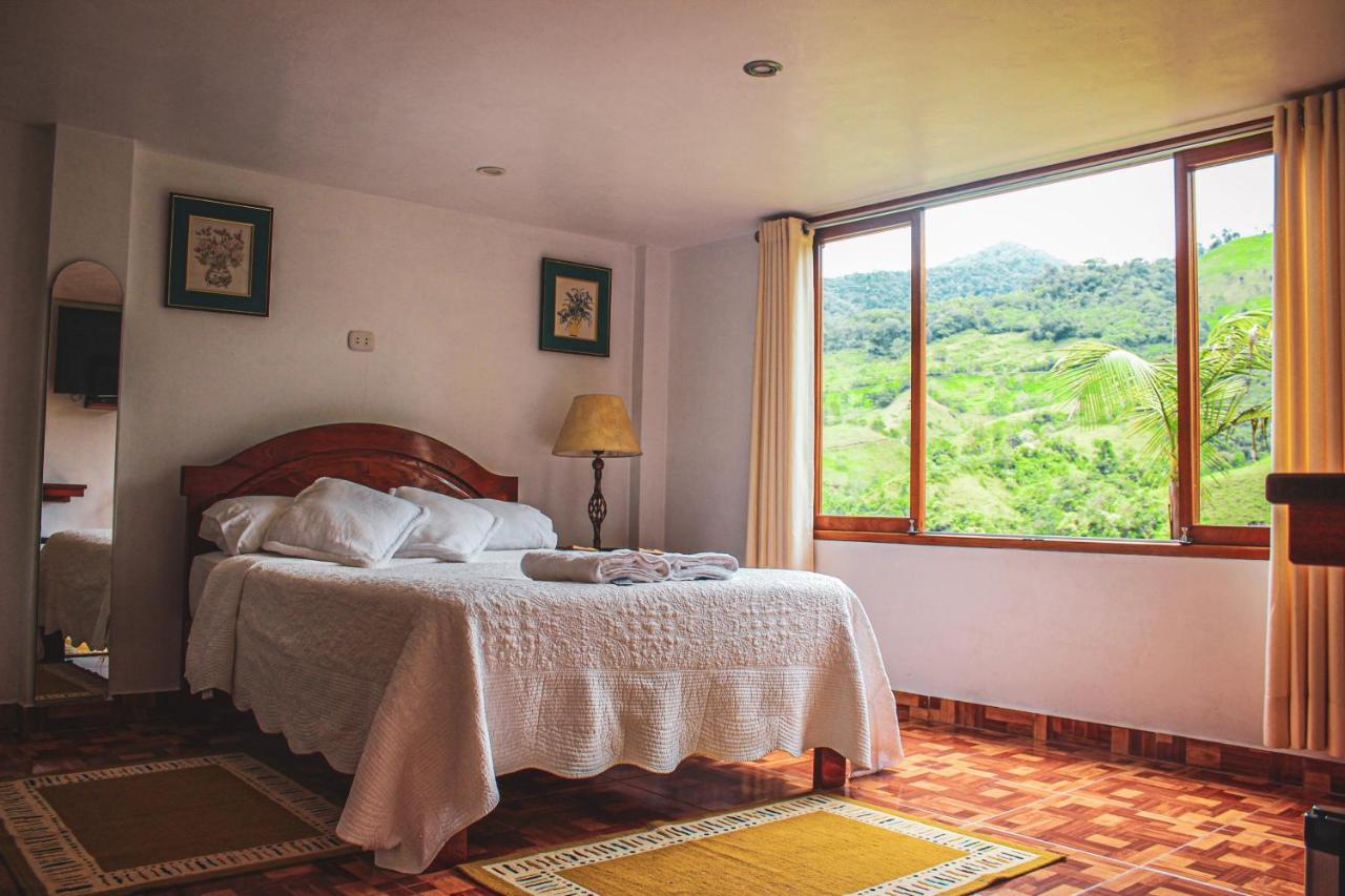 Albergue Turistico Gstir Pozuzo Buitenkant foto