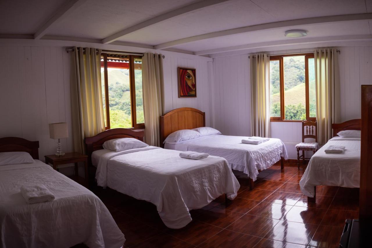 Albergue Turistico Gstir Pozuzo Buitenkant foto