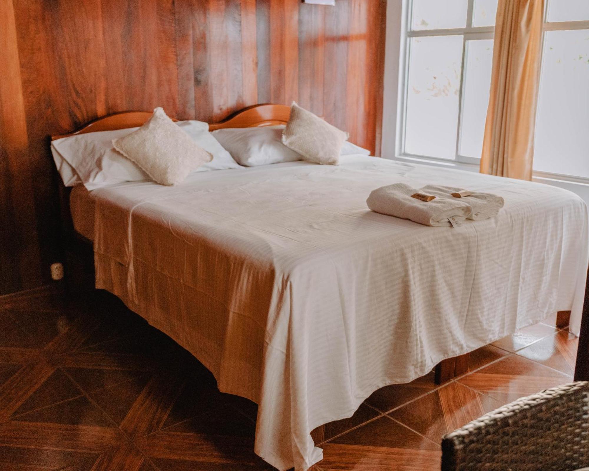 Albergue Turistico Gstir Pozuzo Buitenkant foto